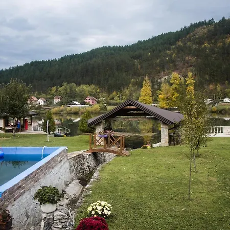 בית נופש Bozanstvena Drina *